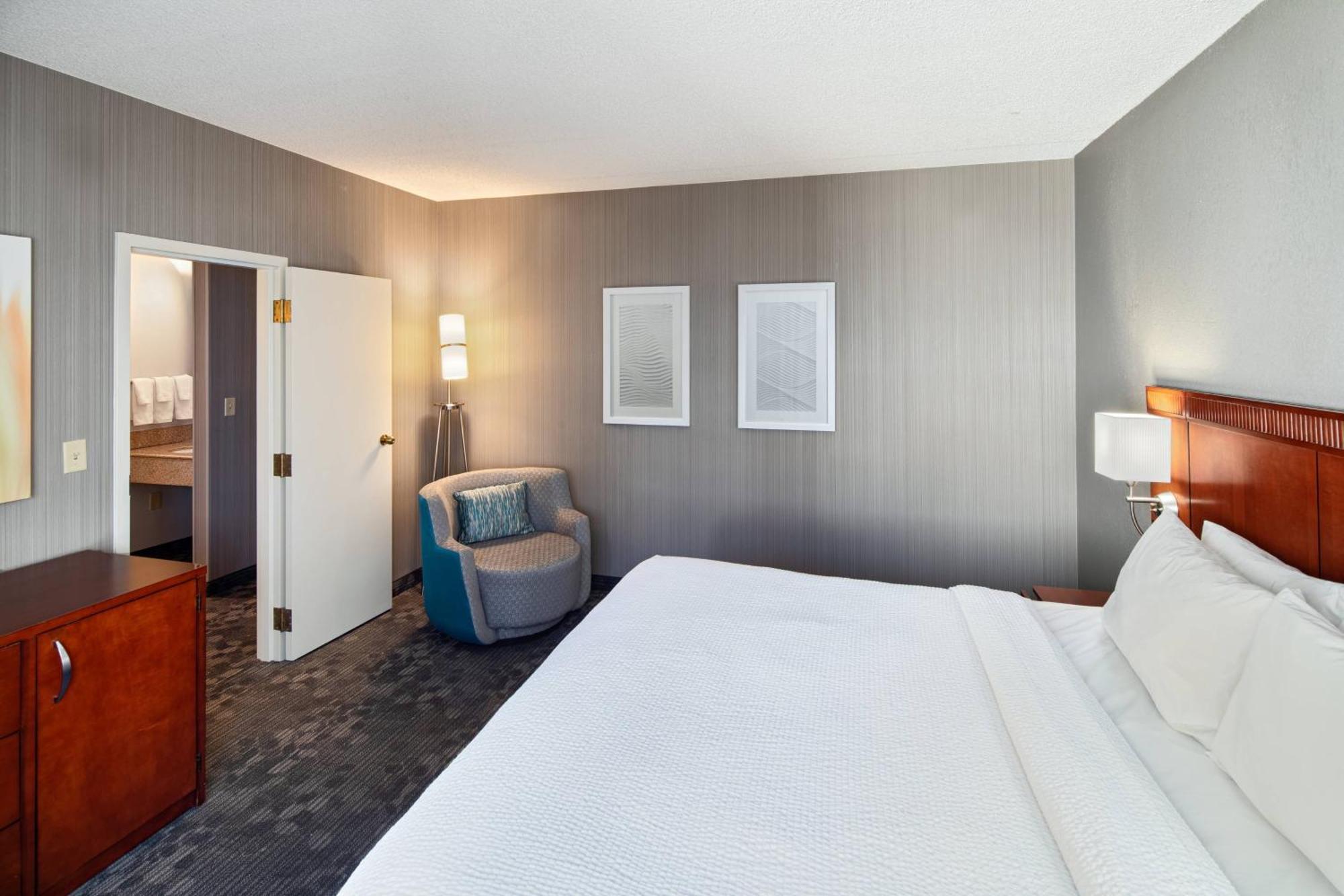 Courtyard Cincinnati בלו אש מראה חיצוני תמונה