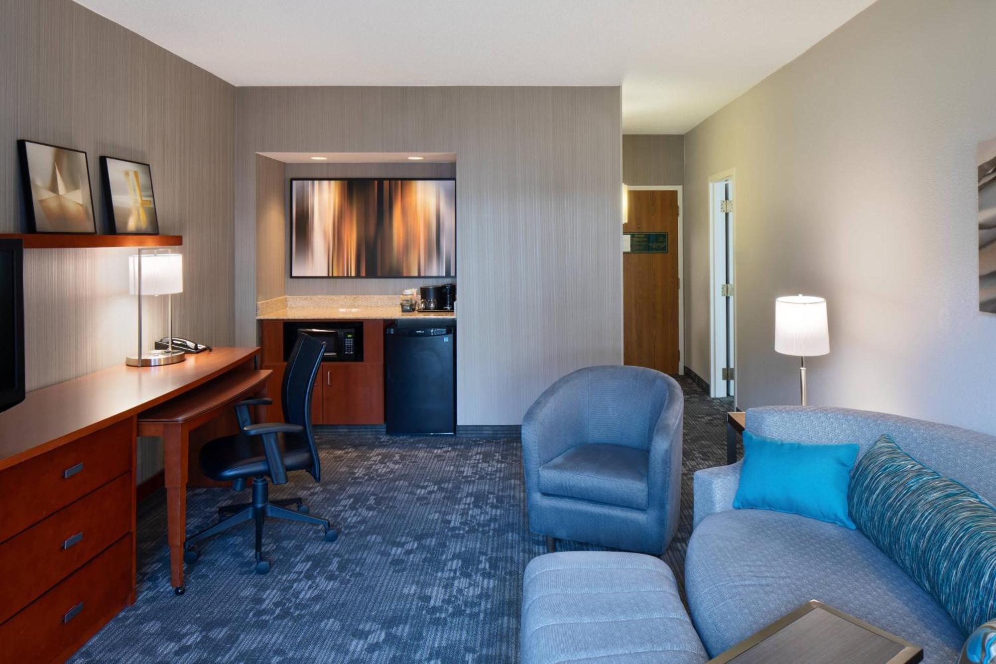 Courtyard Cincinnati בלו אש מראה חיצוני תמונה