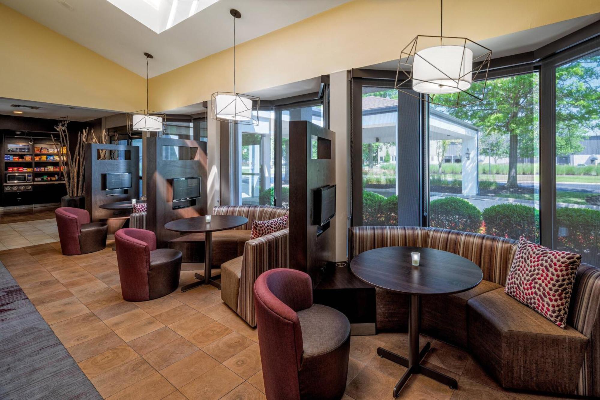 Courtyard Cincinnati בלו אש מראה חיצוני תמונה