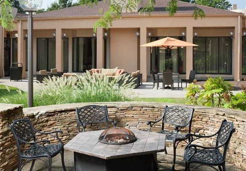 Courtyard Cincinnati בלו אש מראה חיצוני תמונה