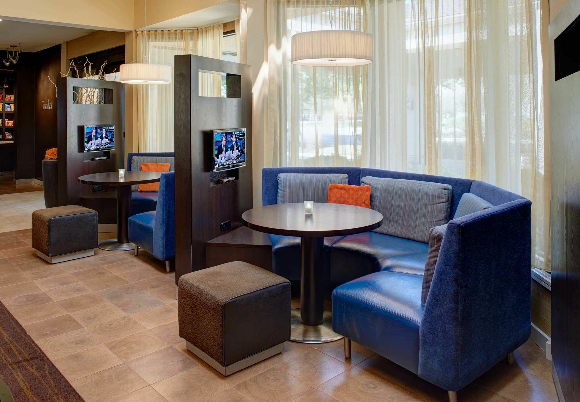 Courtyard Cincinnati בלו אש מראה חיצוני תמונה