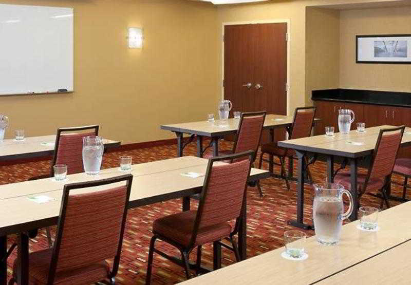 Courtyard Cincinnati בלו אש מראה חיצוני תמונה